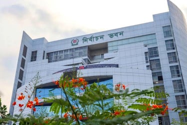 বিগত তিন নির্বাচনে দায়িত্বে থাকা ম্যাজিস্ট্রেটদের তথ্য চেয়েছে ইসি