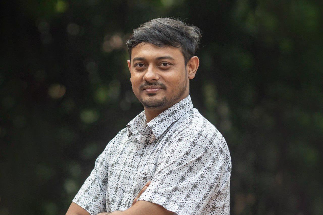 'সাগরের পাড়ে বসে গভীরভাবে ভাবতে চেয়েছি গণঅভ্যুত্থান ও নতুন গণতান্ত্রিক সংবিধানের রূপরেখা নিয়ে'