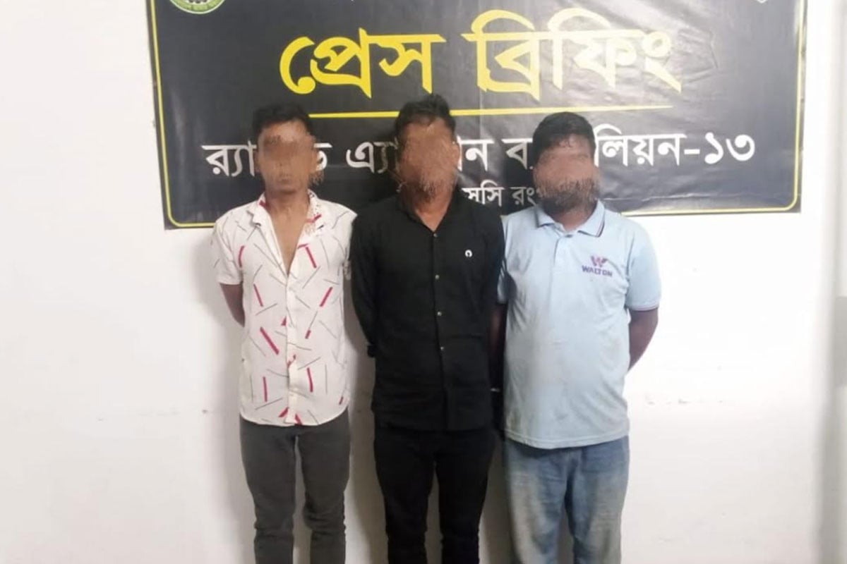 হত্যা করে ভ্যান ছিনতাই, গ্রেফতার ৩