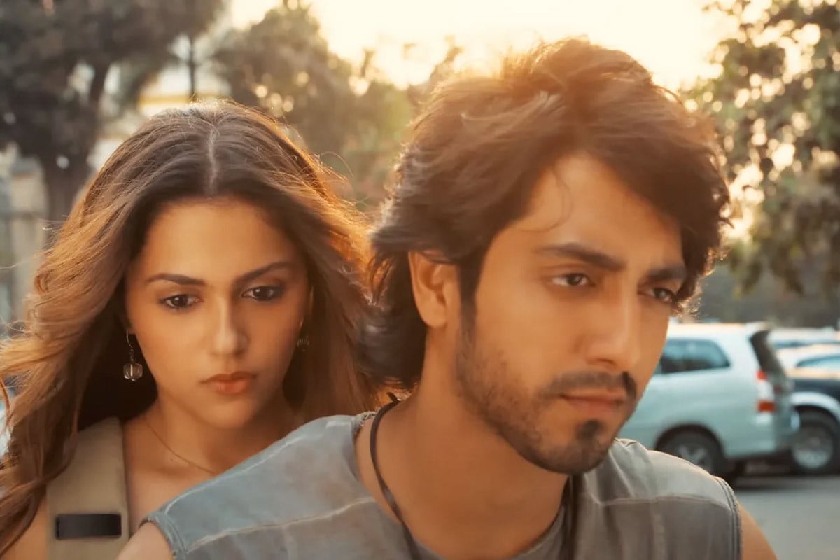 সত্যিই কি ‘সাইয়ারা’ ছবির গল্পের শেষটা চ্যাটজিপিটি দিয়ে লেখা?