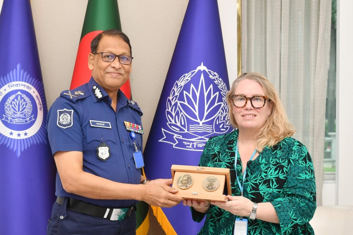 আইজিপির সঙ্গে জাতিসংঘের বাংলাদেশ বিষয়ক নিরাপত্তা উপদেষ্টার সাক্ষাৎ