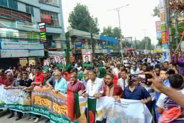 জনগণের ভোটে নির্বাচিত সরকার চায় বিএনপি: নজরুল ইসলাম খান