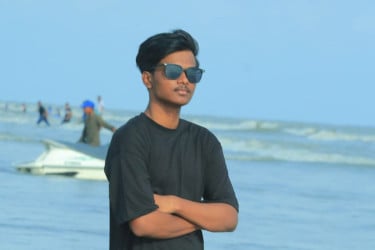 কুয়াকাটায় সৈকতে গোসল করতে নেমে এক পর্যটকের মৃত্যু