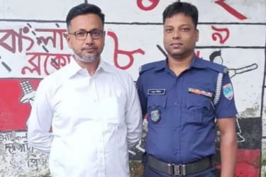যশোরে থানায় ঢুকে পুলিশকে হুমকি, জামায়াত নেতা গ্রেফতার