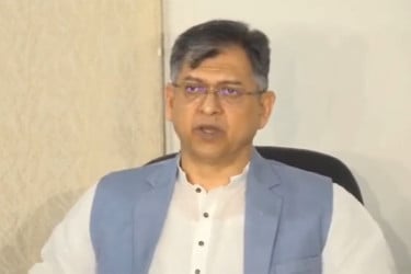 ‘জাতীয় স্বার্থে সব দল এক জায়গায় বসার পরিবেশ সৃষ্টিতে কাজ করছে বিএনপি’