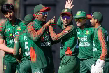 ত্রিদেশীয় সিরিজের ফাইনালে বাংলাদেশ