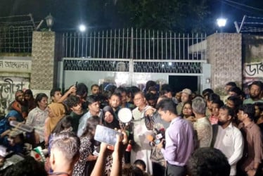 হলে রাজনীতি নিষিদ্ধের সিদ্ধান্ত বহাল, ছাত্রদলের সঙ্গে বসবে প্রশাসন