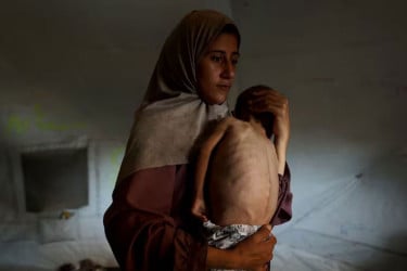 গাজায় অনাহারে মৃতের সংখ্যা দুইশ’ ছাড়াল