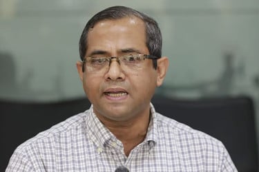জুলাই ঘোষণাপত্র থেকে নারীকে সচেতনভাবে বাদ দেওয়া হয়েছে : খন্দকার গোলাম মোয়াজ্জেম