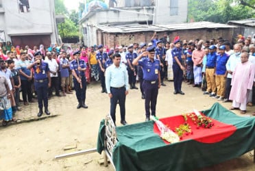 বীর মুক্তিযোদ্ধা পিয়ার আলীকে রাষ্ট্রীয় মর্যাদায় দাফন