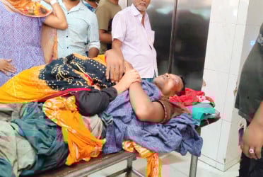 চোর সন্দেহে তিন যুবককে গণপিটুনি