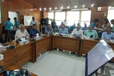 পরিবহন ধর্মঘট প্রত্যাহারের ঘোষণা