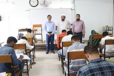 ডুয়েটের বিএসসি ইঞ্জিনিয়ারিং ও বি.আর্ক প্রোগ্রামের 
প্রথম বর্ষের ভর্তি পরীক্ষা সম্পন্ন