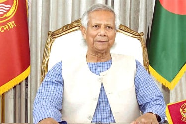 প্রধান উপদেষ্টাকে সম্মানসূচক ডক্টরেট ডিগ্রি প্রদান করবে ইউকেএম