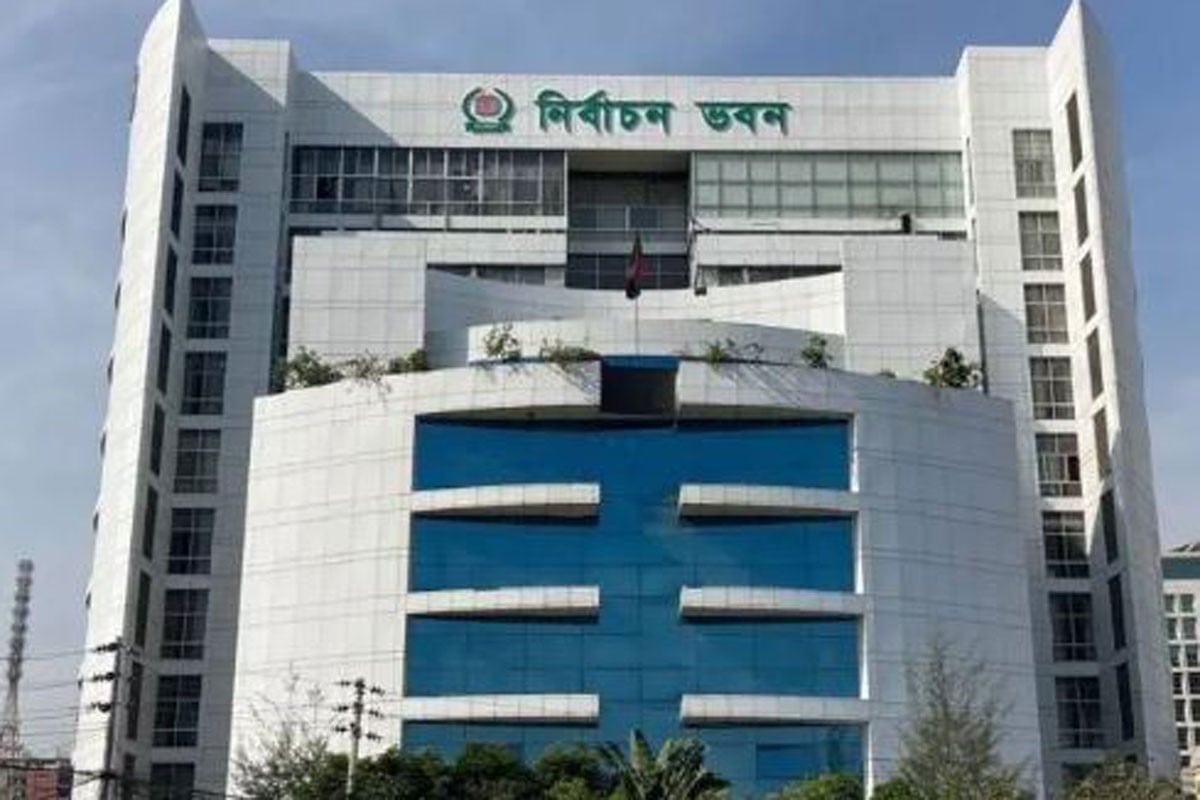 ত্রয়োদশ সংসদ নির্বাচনে ভোটকেন্দ্রের সম্ভাব্য সংখ্যা জানাল ইসি