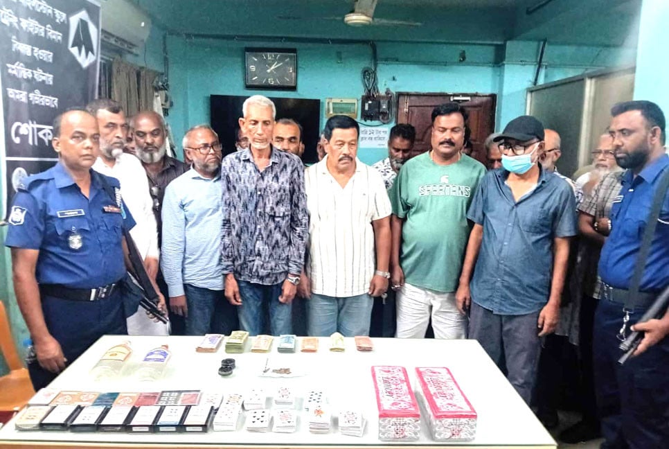 টাঙ্গাইলে যৌথ বাহিনীর অভিযানে গ্রেপ্তার ৩৪