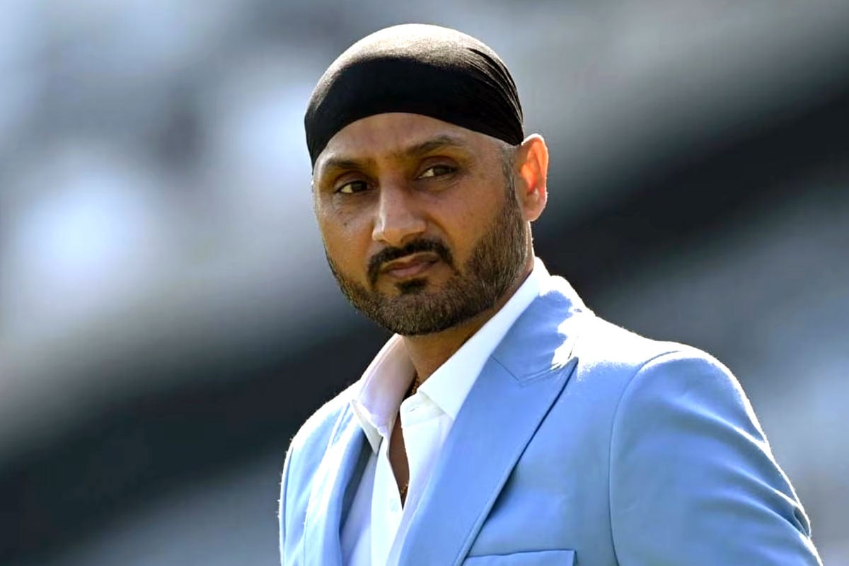 পাকিস্তানি ক্রিকেটারদের সঙ্গে হাত মেলানো উচিত নয়: হরভজন সিং