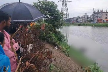 সিদ্ধিরগঞ্জে অজ্ঞাত যুবকের লাশ উদ্ধার