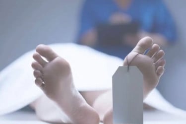 কুয়েতে বিষাক্ত মদ পানে ১০ প্রবাসীর মৃত্যু