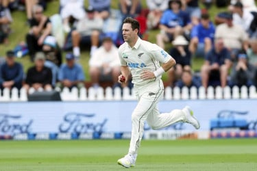 ক্যারিয়ার সেরা র‍্যাঙ্কিংয়ে ম্যাট হেনরি