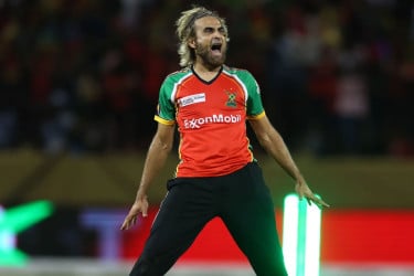 ৪৬ বছর বয়সেও থামছেন না ইমরান তাহির