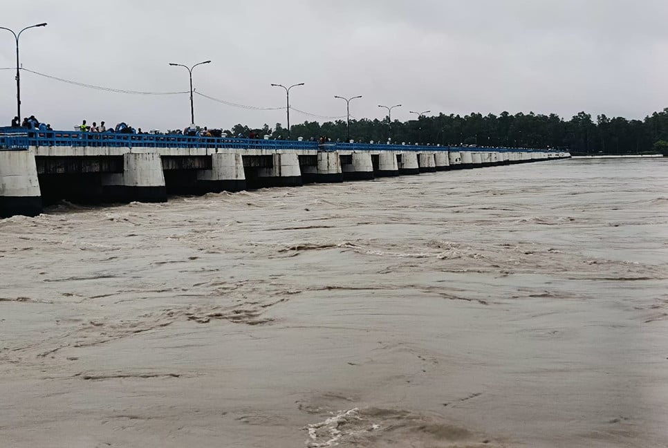 তিস্তার পানি বিপৎসীমার উপরে, ২০ হাজার পরিবার পানিবন্দী
