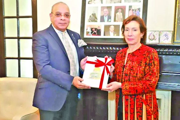 প্রধান বিচারপতির সঙ্গে সাক্ষাৎ মার্কিন ভারপ্রাপ্ত রাষ্ট্রদূতের