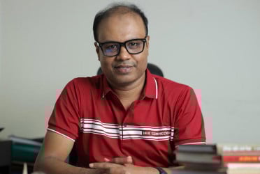 নির্বাচনের পথে সবারই এগিয়ে আসা প্রয়োজন