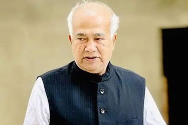 জামিনে মুক্ত সাবেক মন্ত্রী ইঞ্জিনিয়ার মোশাররফ হোসেন