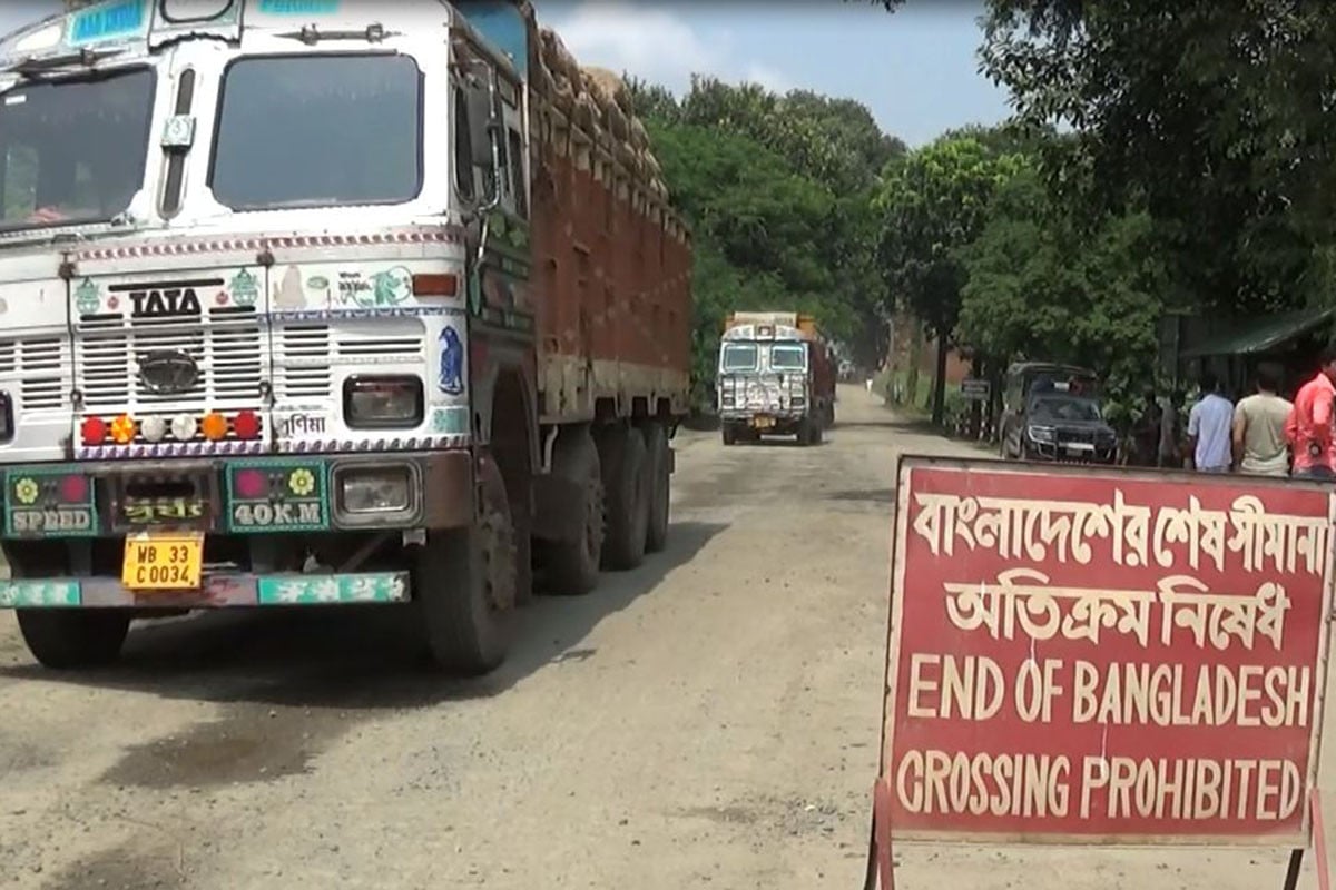সোনামসজিদ স্থলবন্দর দিয়ে এলো ১০০ টন পেঁয়াজ