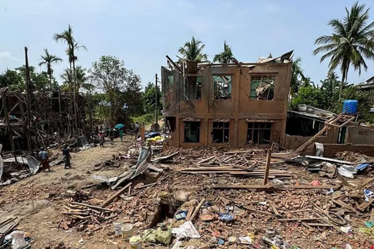 রাখাইনে দুর্ভিক্ষের আশঙ্কা, খাদ্য সংকটে মৃত্যু ও আত্মহত্যা