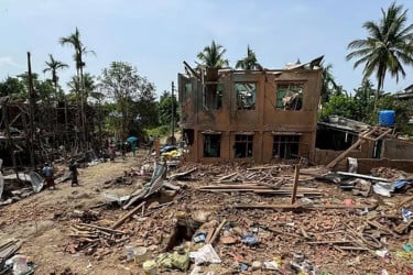রাখাইনে দুর্ভিক্ষের আশঙ্কা, খাদ্য সংকটে মৃত্যু ও আত্মহত্যা