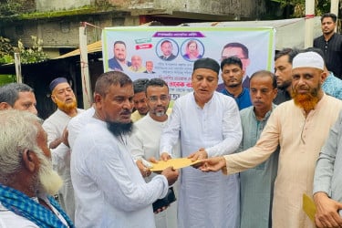চট্টগ্রামের পাঁচ নিঃস্ব পরিবারকে তারেক রহমানের সহায়তা