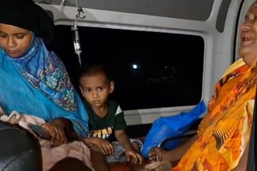 শরীয়তপুরে অ্যাম্বুলেন্স সিন্ডিকেটের আগ্রাসনে প্রাণ গেলে নবজাতকের!