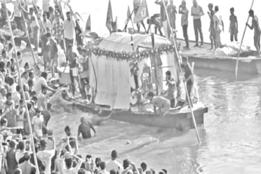 কান্তজিউ যুগল বিগ্রহ ঘাটে ঘাটে ভক্তের ঢল