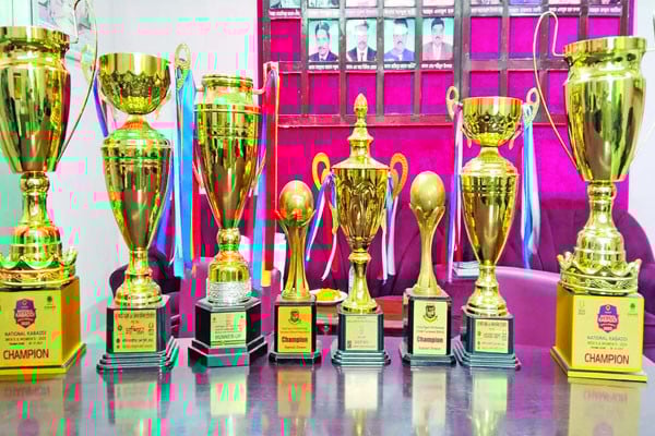 বগুড়ার সাত মাসে ১০ ট্রফি