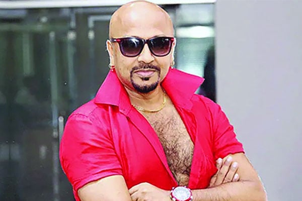 ভয়ংকর চরিত্রে মার্শাল কিং রুবেল