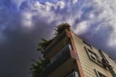 দূষিত শহরের তালিকায় আজ বিশ্বে তৃতীয় ঢাকা