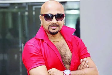 ভয়ংকর চরিত্রে মার্শাল কিং রুবেল