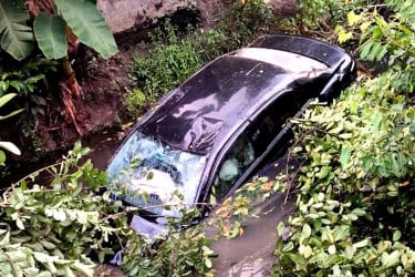 কুমিল্লায় প্রাইভেটকারের ধাক্কায় মা-শিশু নিহত, আহত ৩