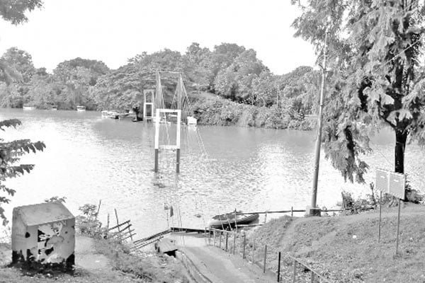 পর্যটকের অভাবে নিস্তব্ধ রাঙামাটি