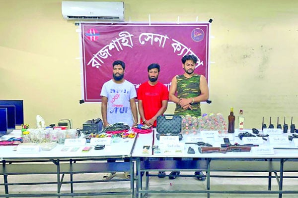 কোচিং সেন্টার থেকে অস্ত্র ও বিস্ফোরক উদ্ধার