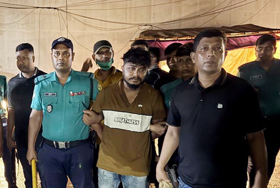 চট্টগ্রামে পুলিশের ওপর হামলা; প্রধান আসামি গ্রেফতার