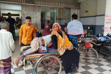 ভ্যান ভাড়া চাওয়াকে কেন্দ্র করে শৈলকুপায় দুই পক্ষের সংঘর্ষে আহত ১০