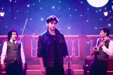 শাহরুখ পুত্র আরিয়ান খানের ওয়েব সিরিজের প্রথম লুক প্রকাশ