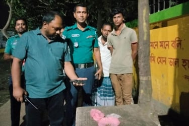 ১৫ রাউন্ড তাজা গুলিসহ বিদেশি রিভলবার উদ্ধার