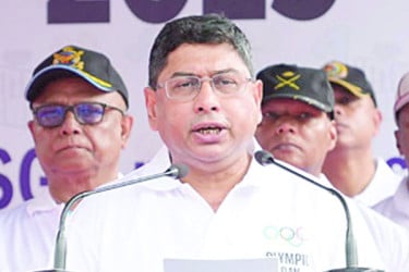 খেলাধুলায় যুক্ত থাকলে যুবসমাজ বিপথগামী হবে না