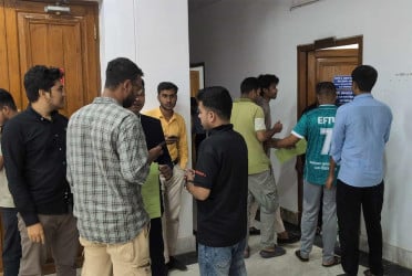 ডাকসু নির্বাচনের মনোনয়নপত্র সংগ্রহের শেষ দিনে তোড়জোড়