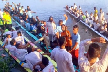 হবিগঞ্জে ঐতিহ্যবাহী নৌকা বাইচ প্রতিযোগিতা