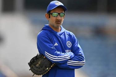তিন ফরম্যাটেই এক অধিনায়ক চান গম্ভীর